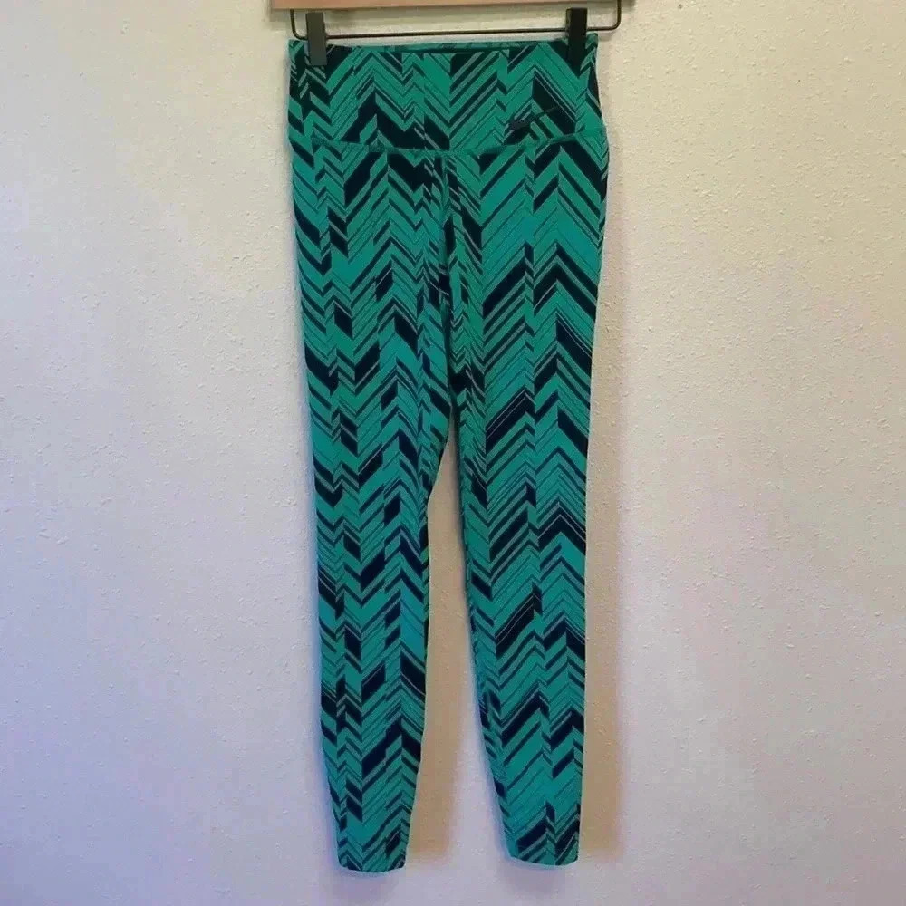 NIKE Dri-Fit Womenโs Full Length Leggings